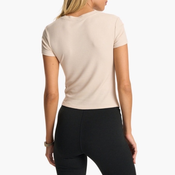 Vuori Cove Cut Out Tee - Picture 2 of 6